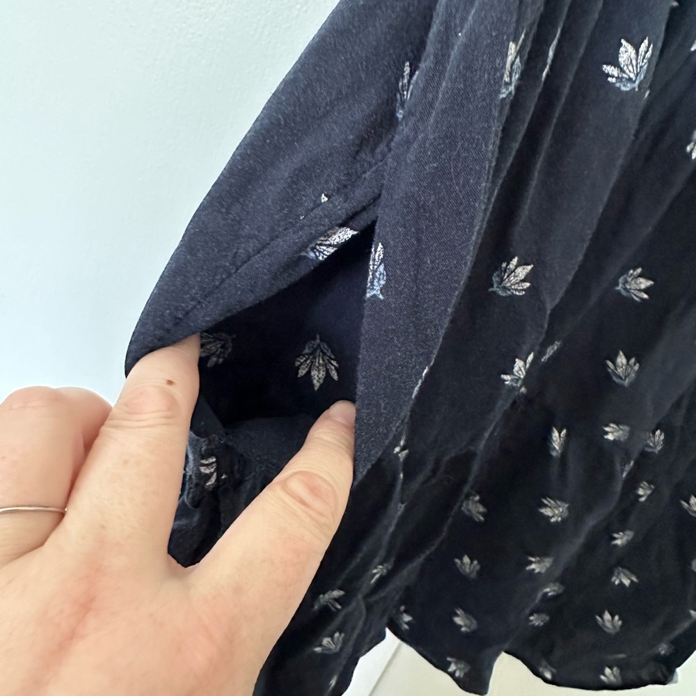 Old Navy Navy Blue Leaf Print dress size large - Picture 7 of 7